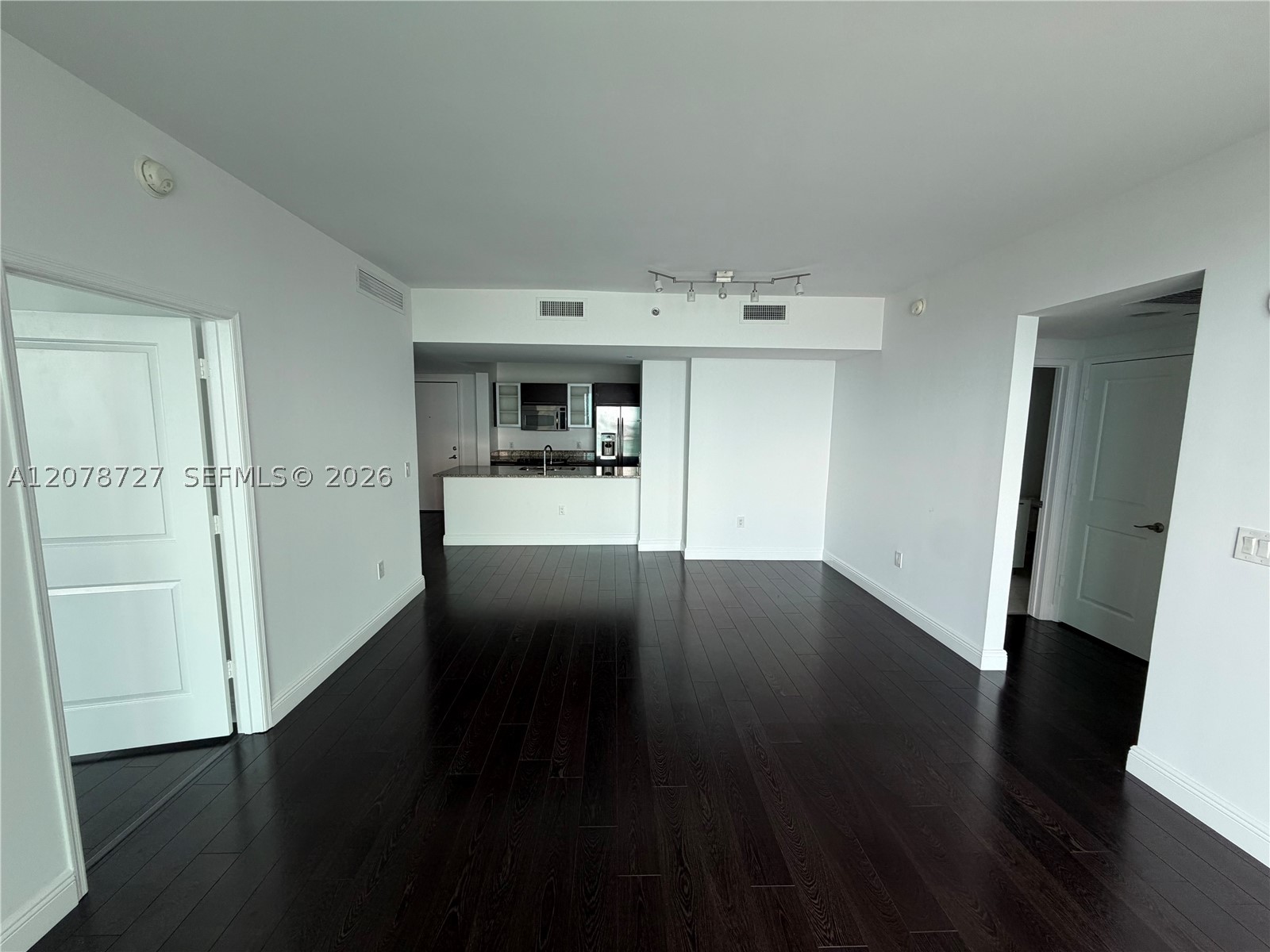 image The Plaza on Brickell West2