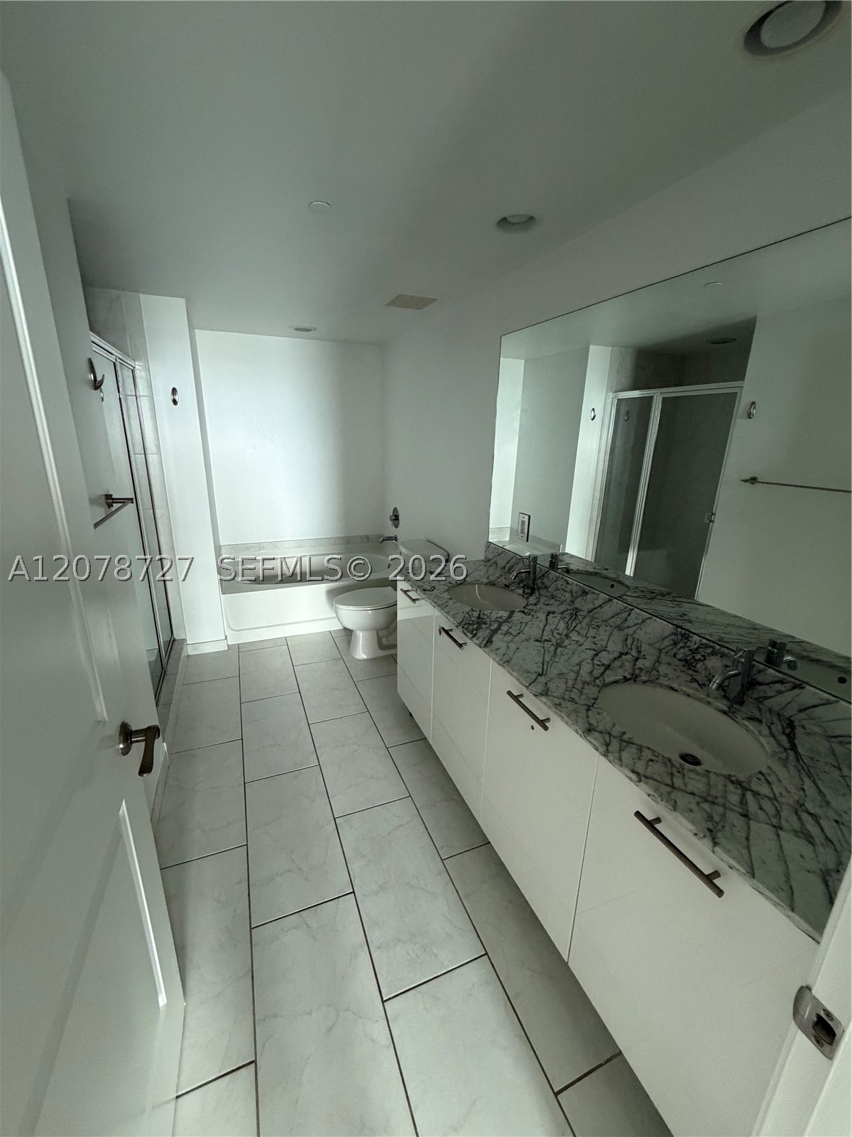 image The Plaza on Brickell West5