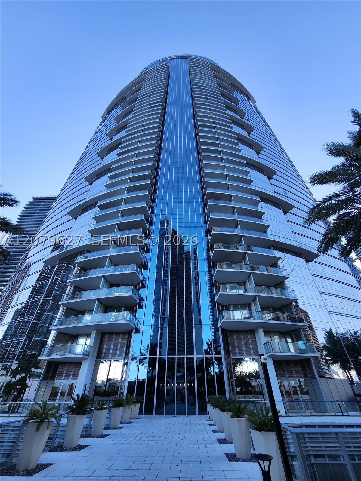 851 NE 1st Ave #3801