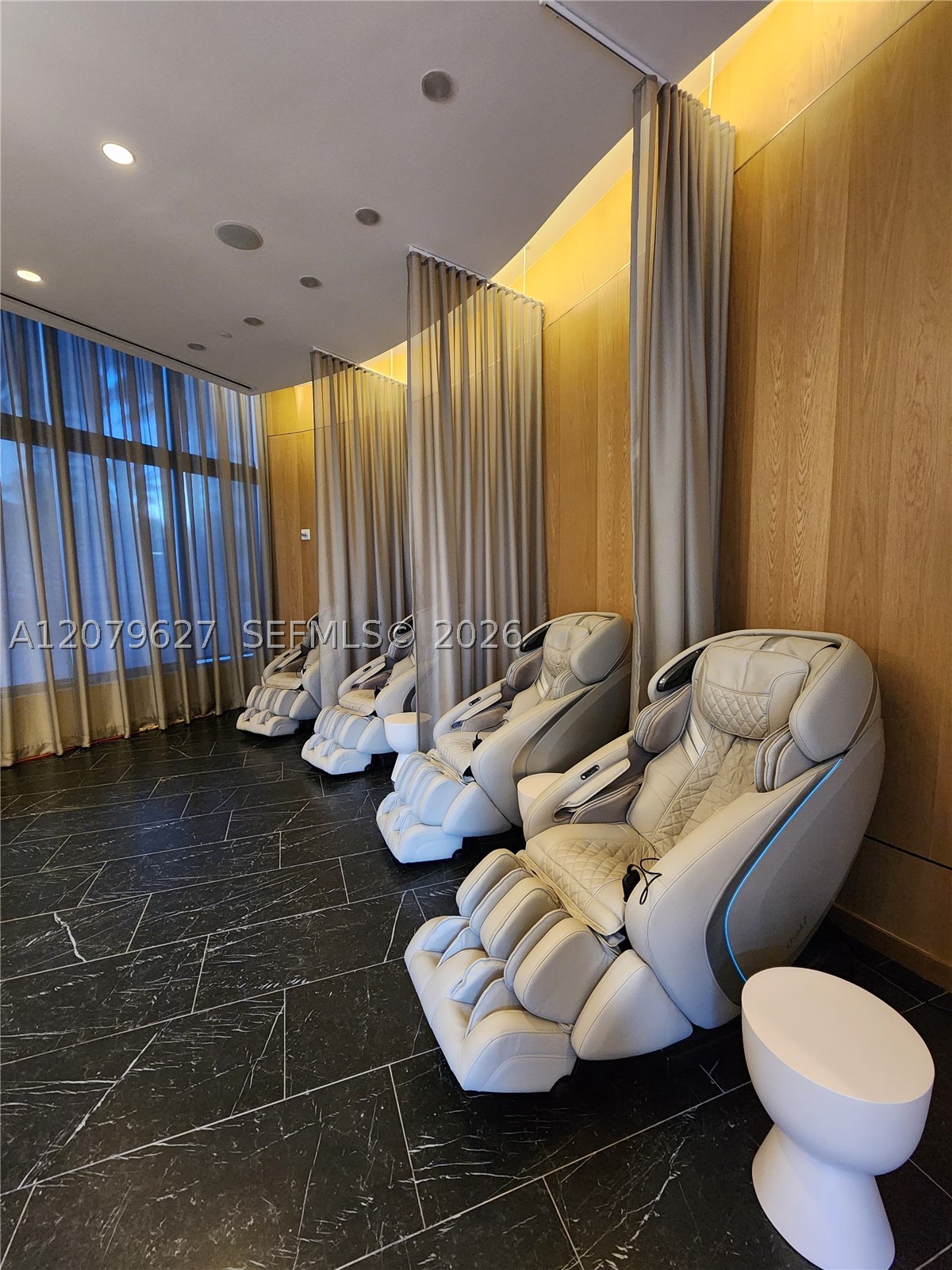851 NE 1st Ave #3801 Miami, FL 33132