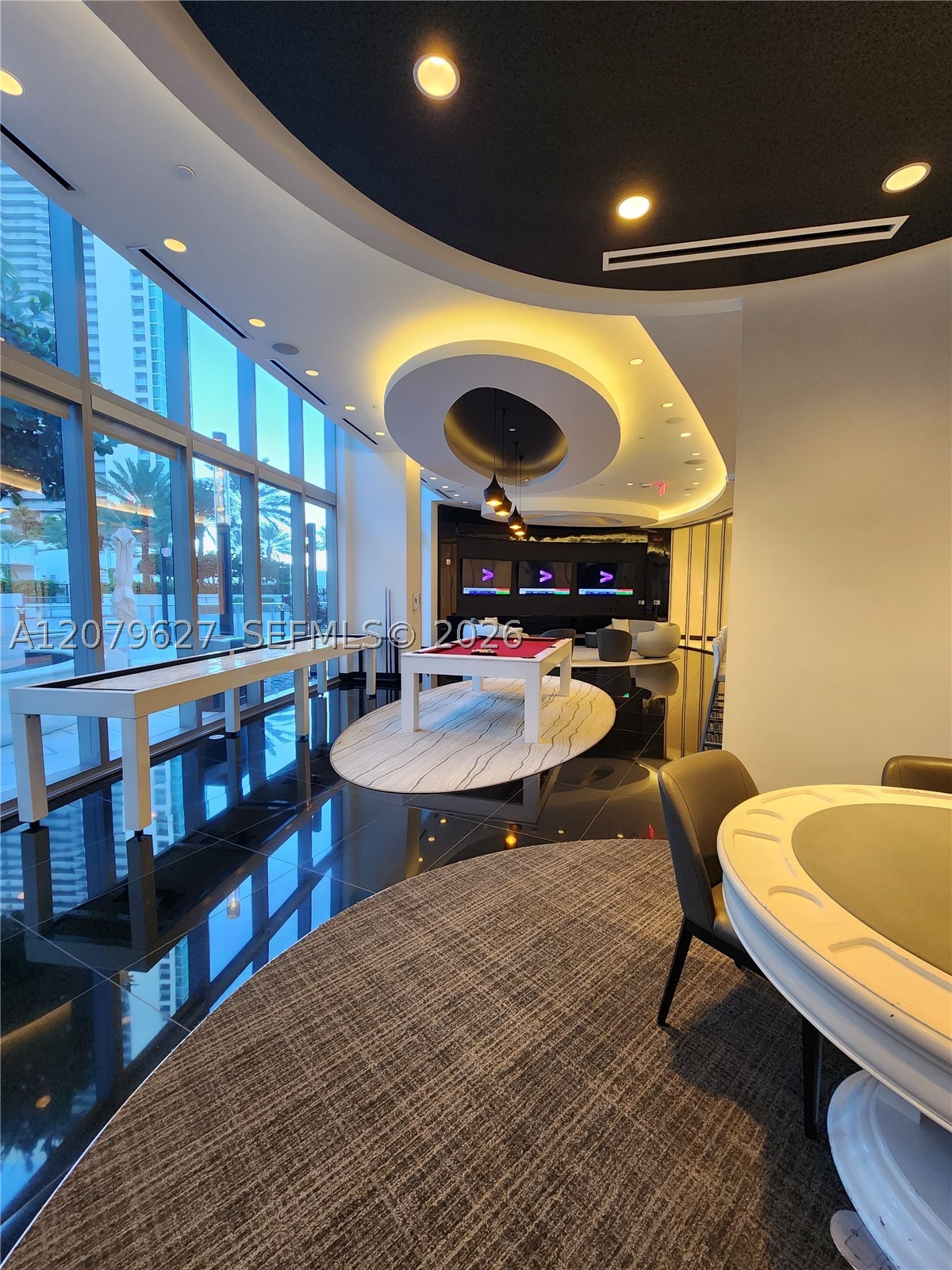 851 NE 1st Ave #3801 Miami, FL 33132
