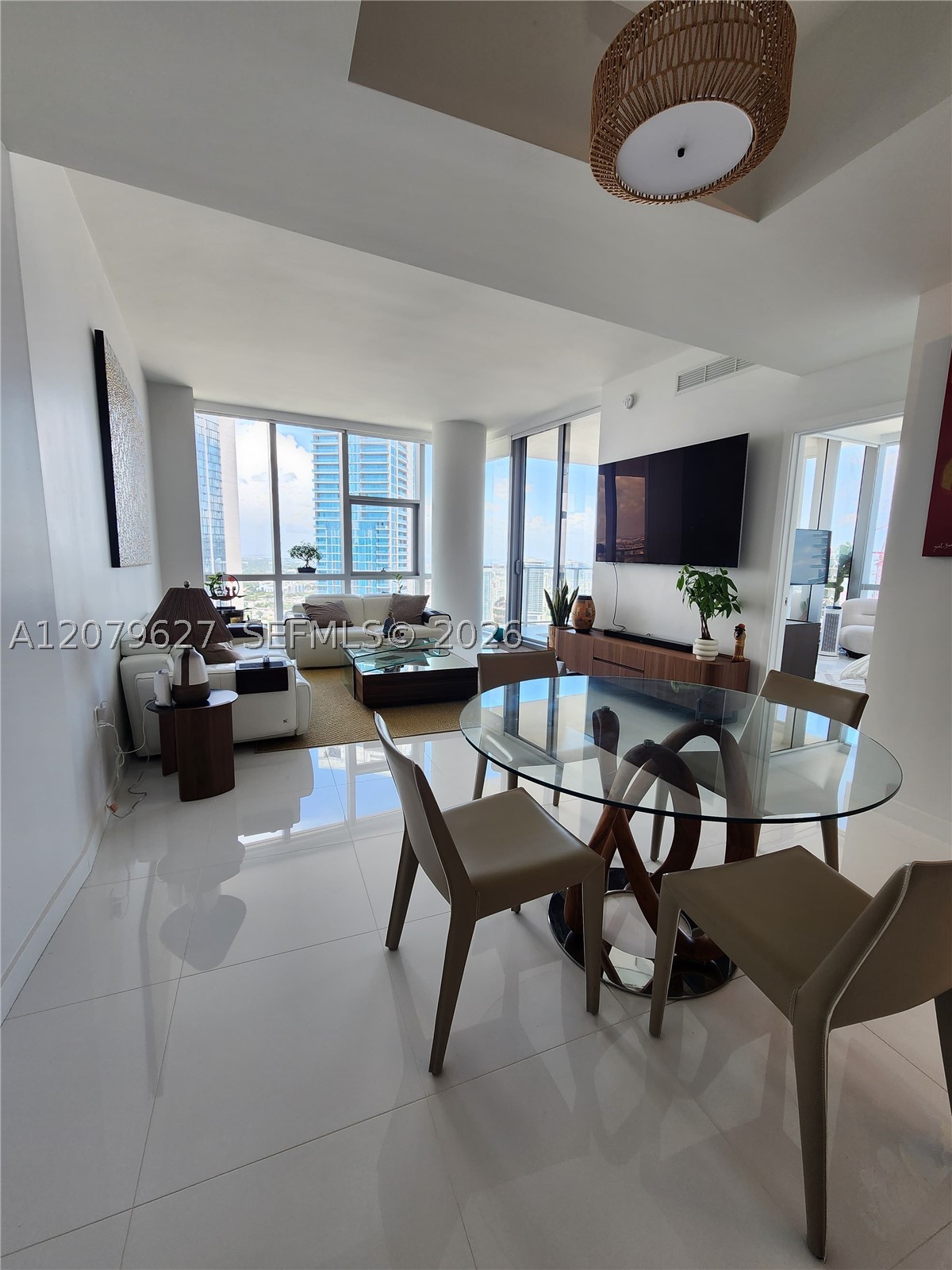 851 NE 1st Ave #3801 Miami, FL 33132