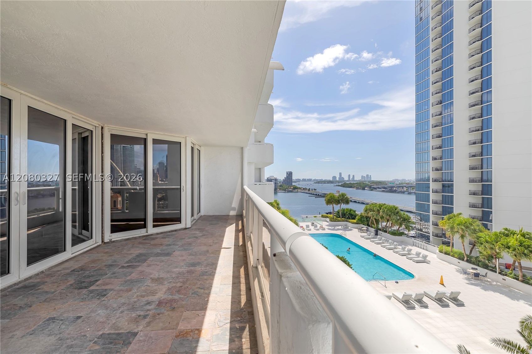 1717 N Bayshore Dr #A-1541