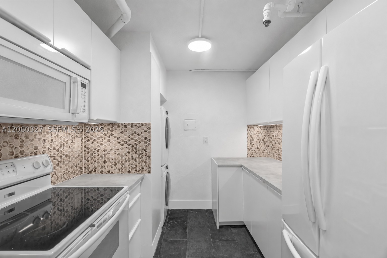 1717 N Bayshore Dr #A-1541 Miami, FL 33132