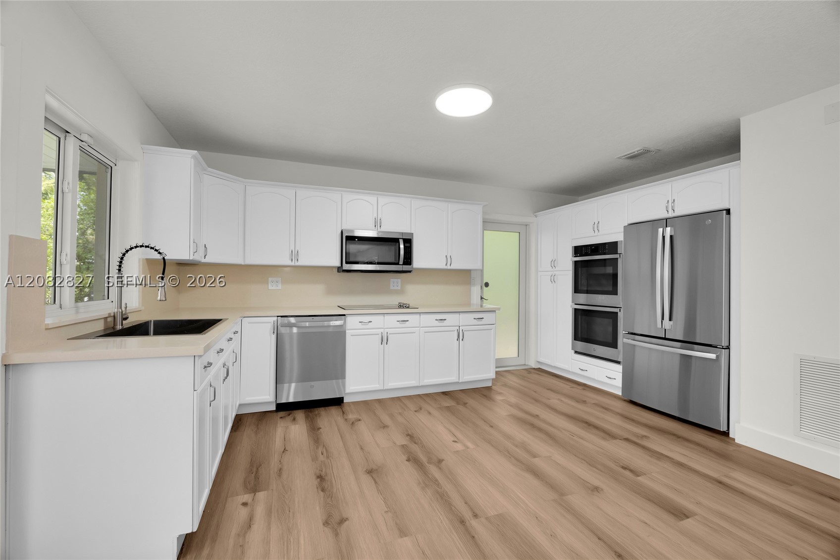 6331 SW 62nd Ter South Miami, FL 33143