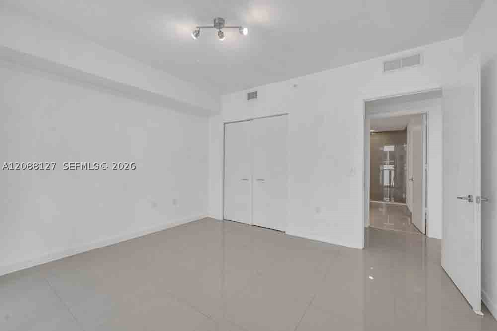 image Cassa Brickell12