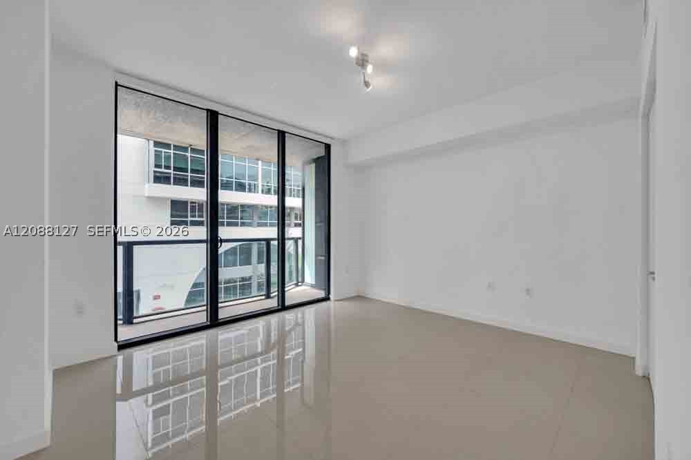 image Cassa Brickell13
