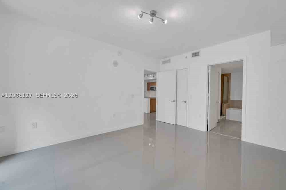 image Cassa Brickell8