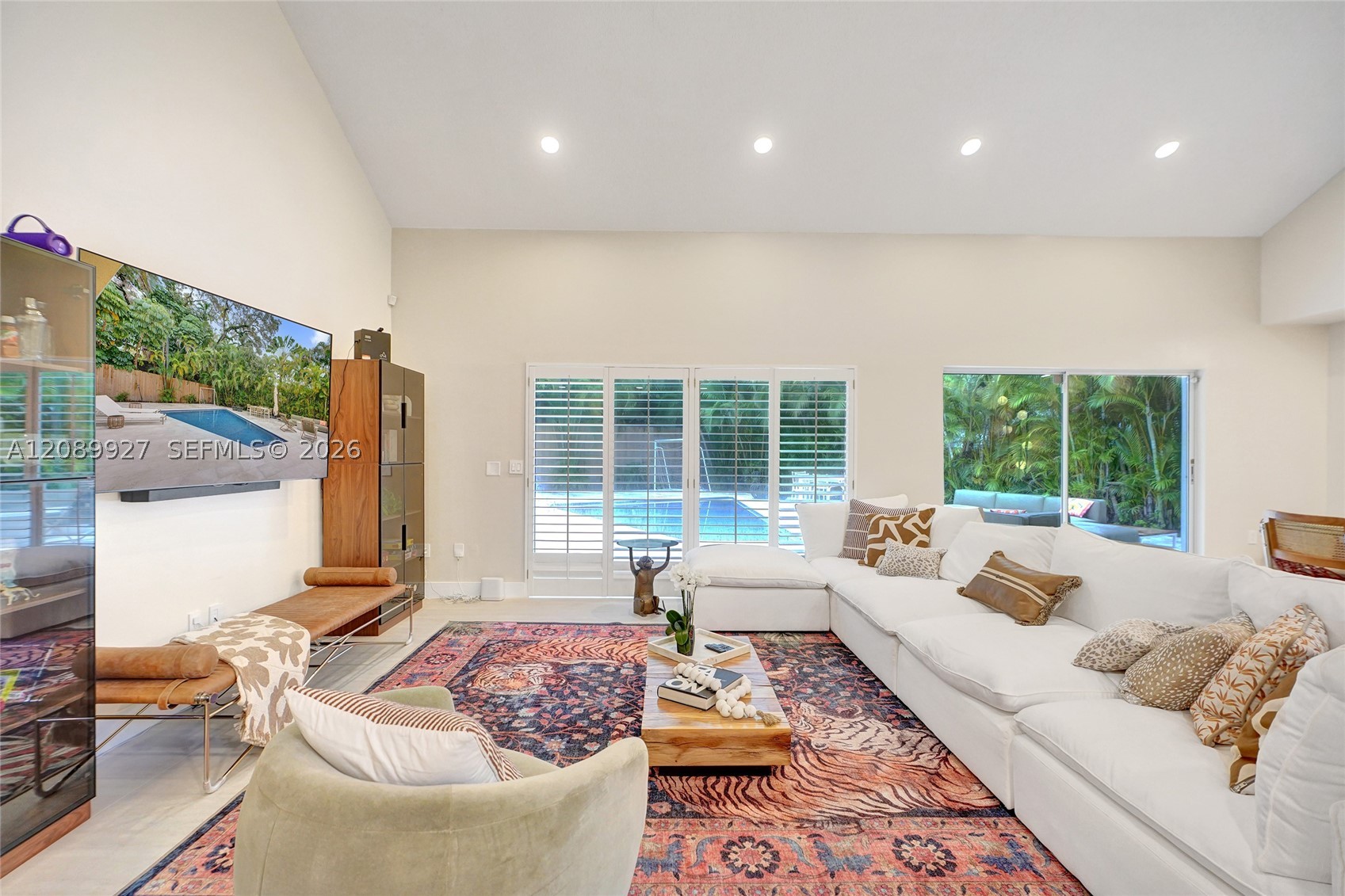 2360 Tigertail Ave Miami, FL 33133