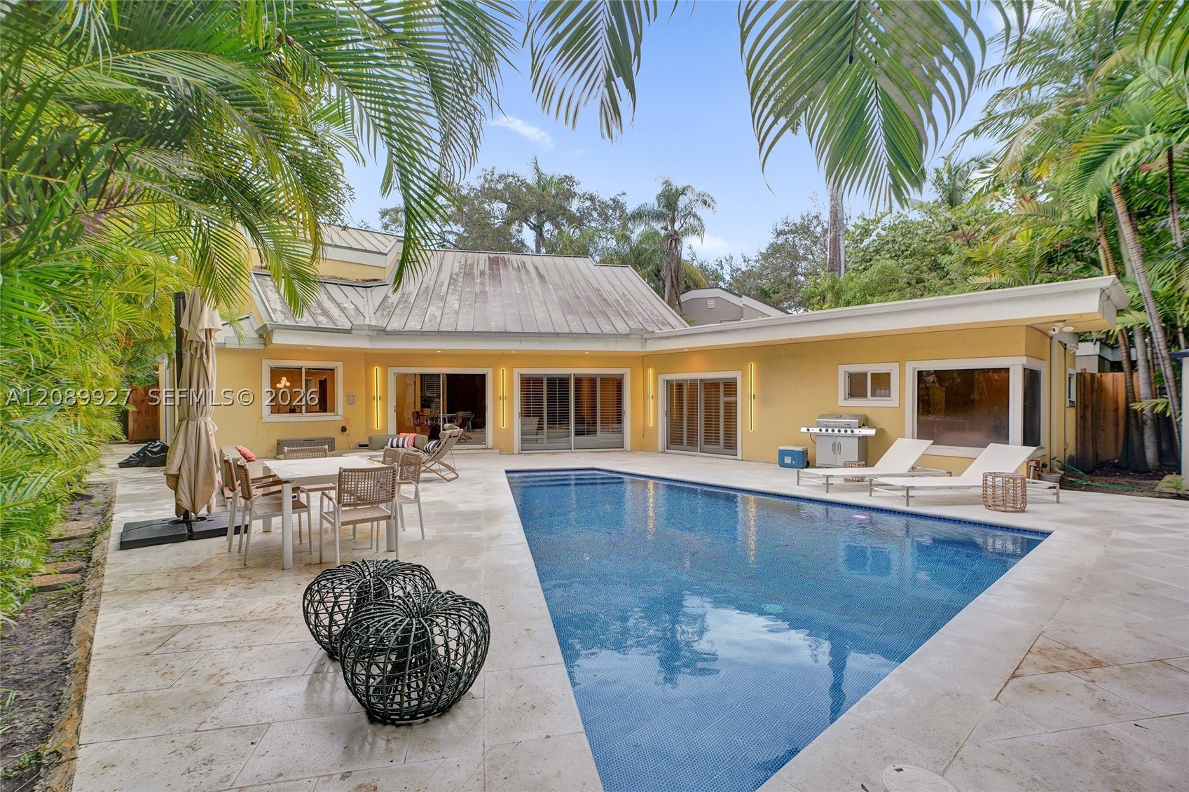 2360 Tigertail Ave Miami, FL 33133