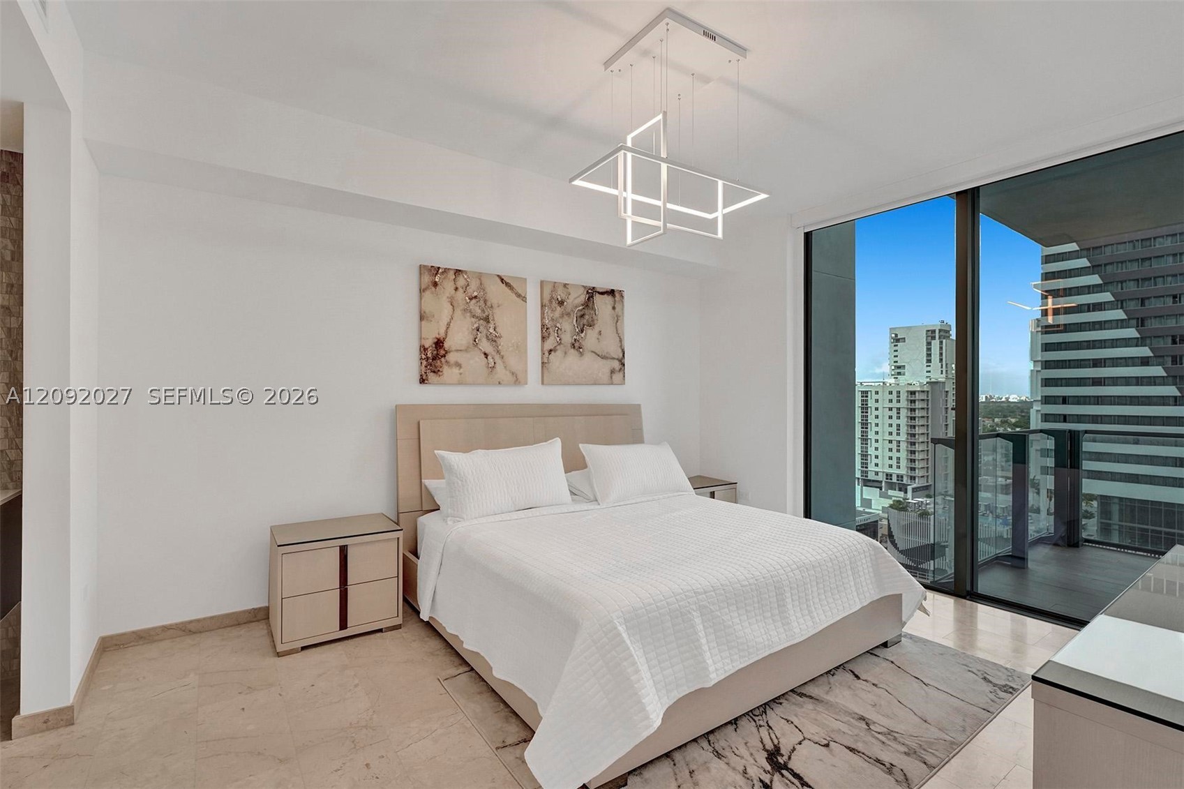 88 SW 7th St #910 Miami, FL 33130