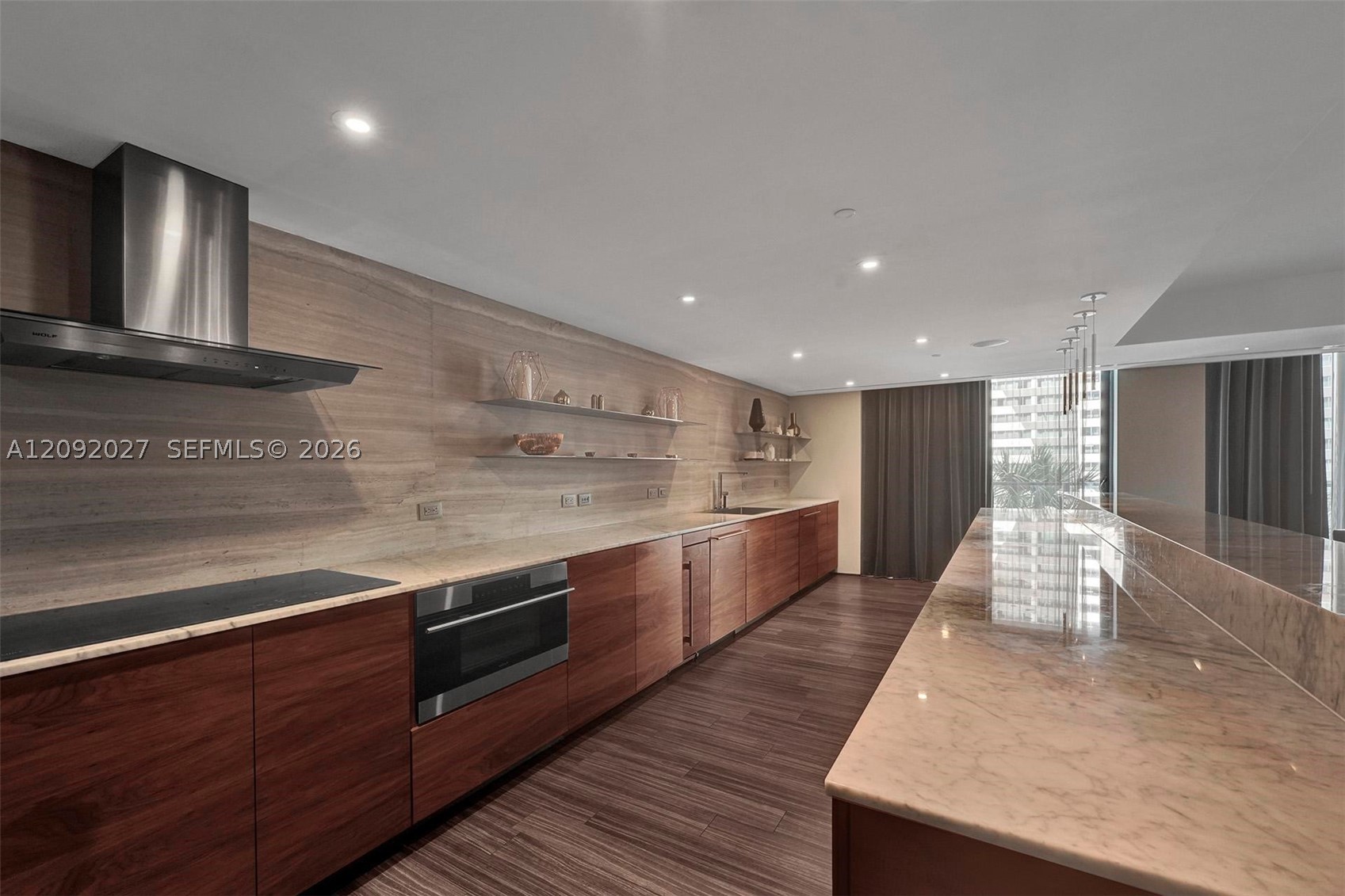 88 SW 7th St #910 Miami, FL 33130