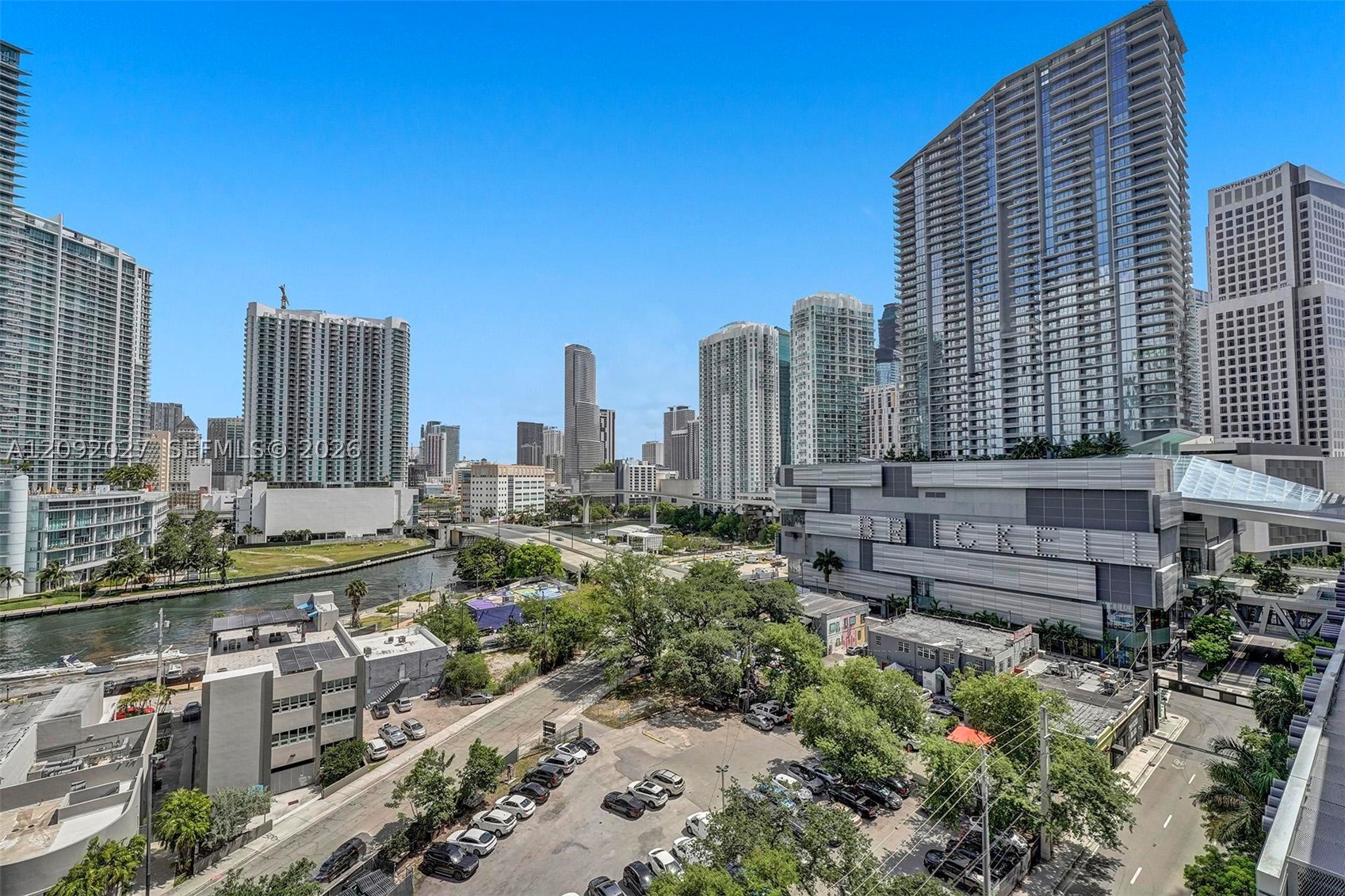 88 SW 7th St #910 Miami, FL 33130