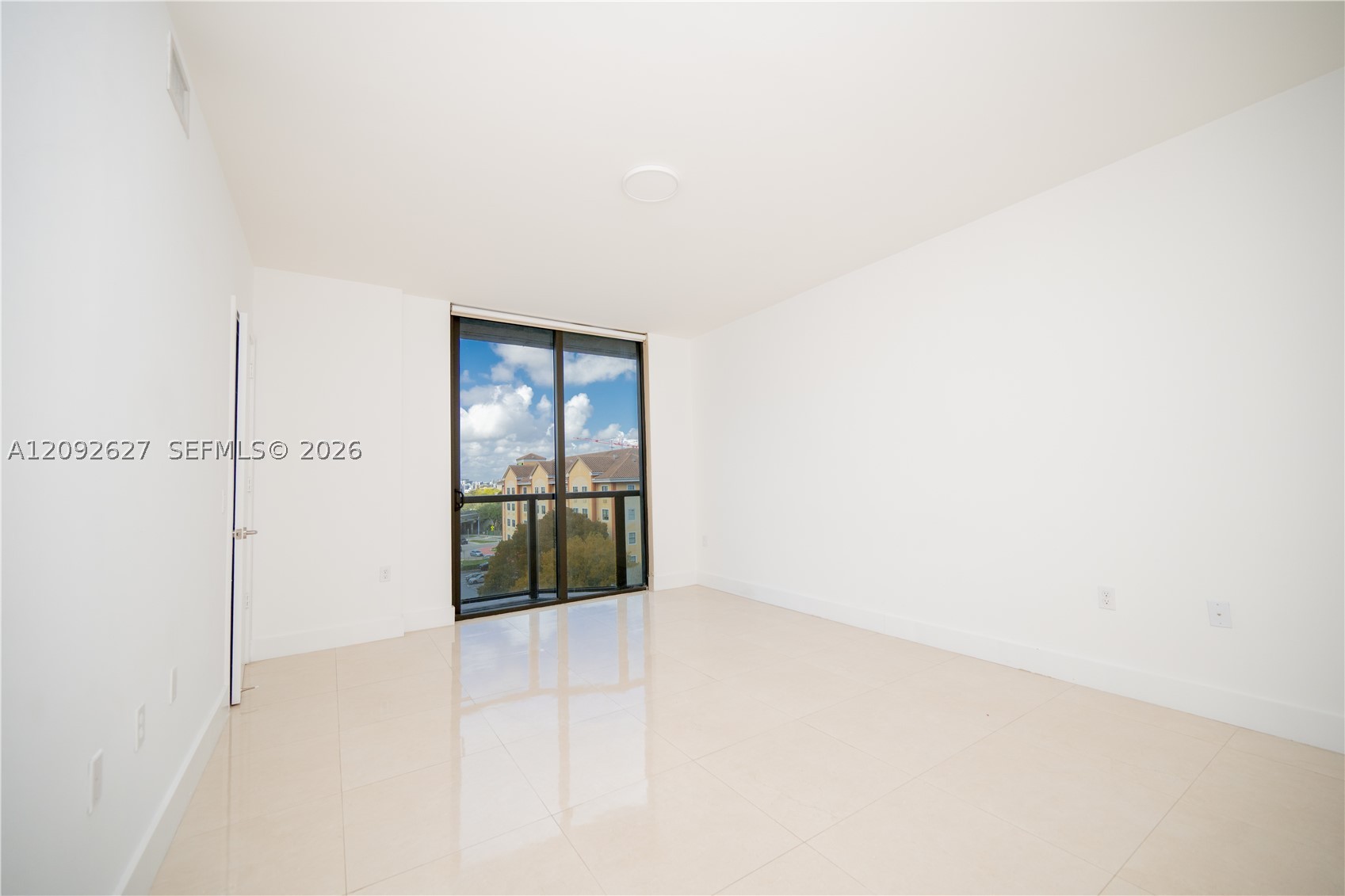 image Cassa Brickell13