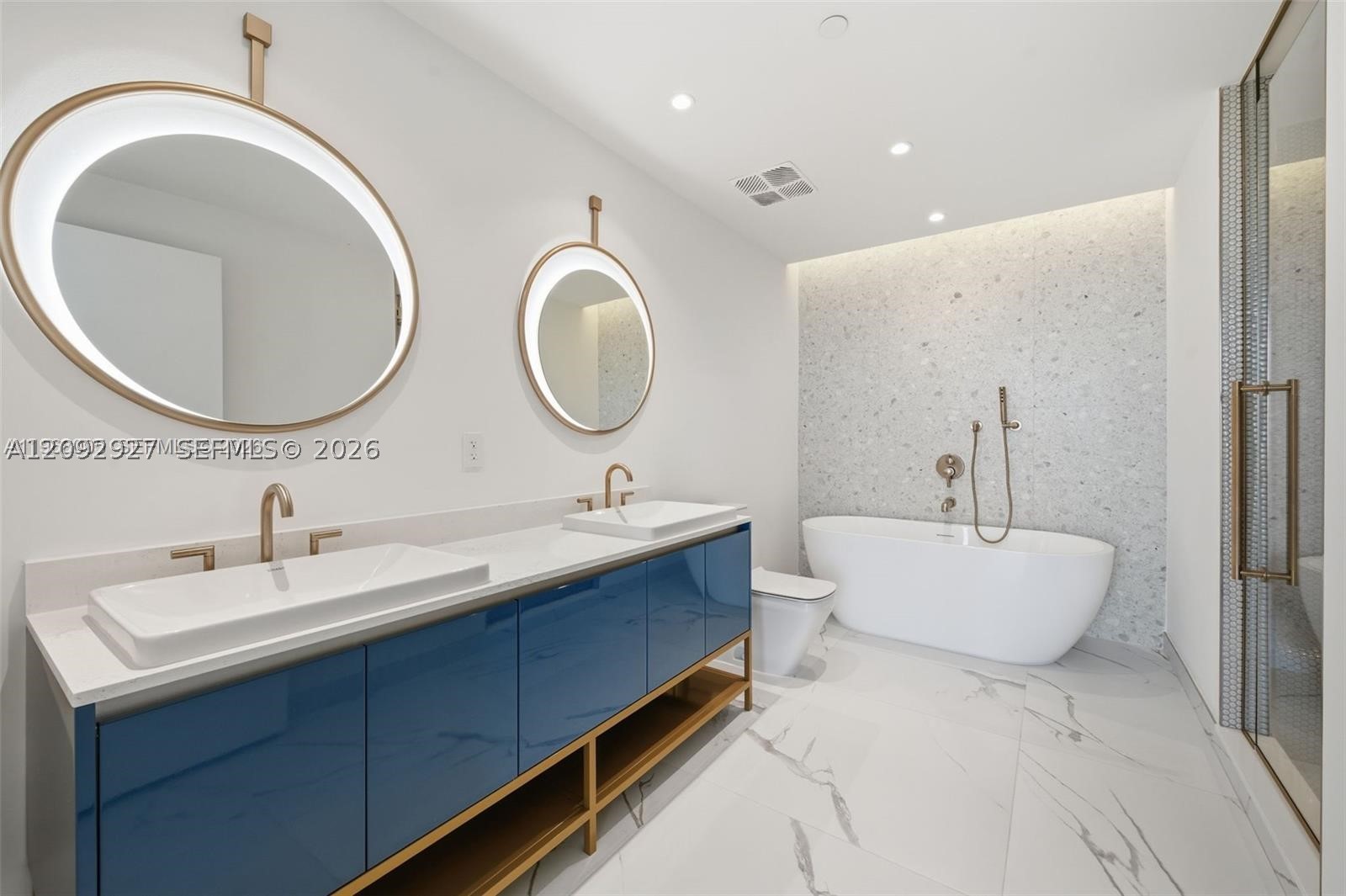 2678 Tigertail Ave #1501 Miami, FL 33133