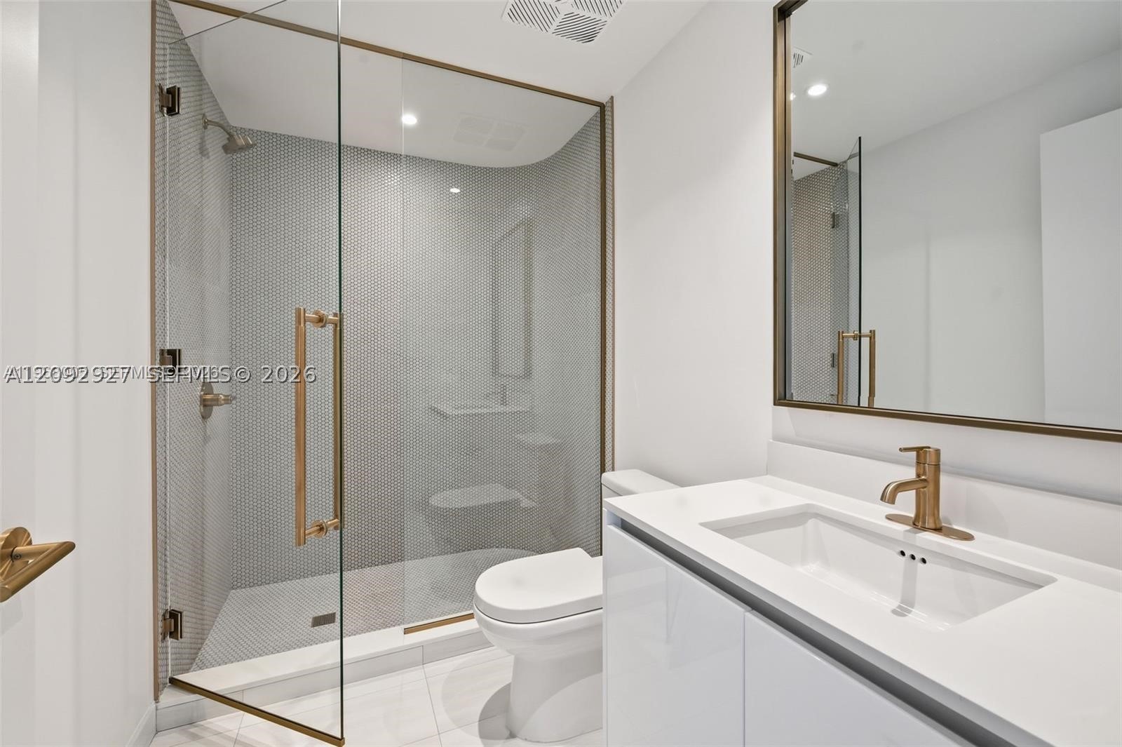 2678 Tigertail Ave #1501 Miami, FL 33133