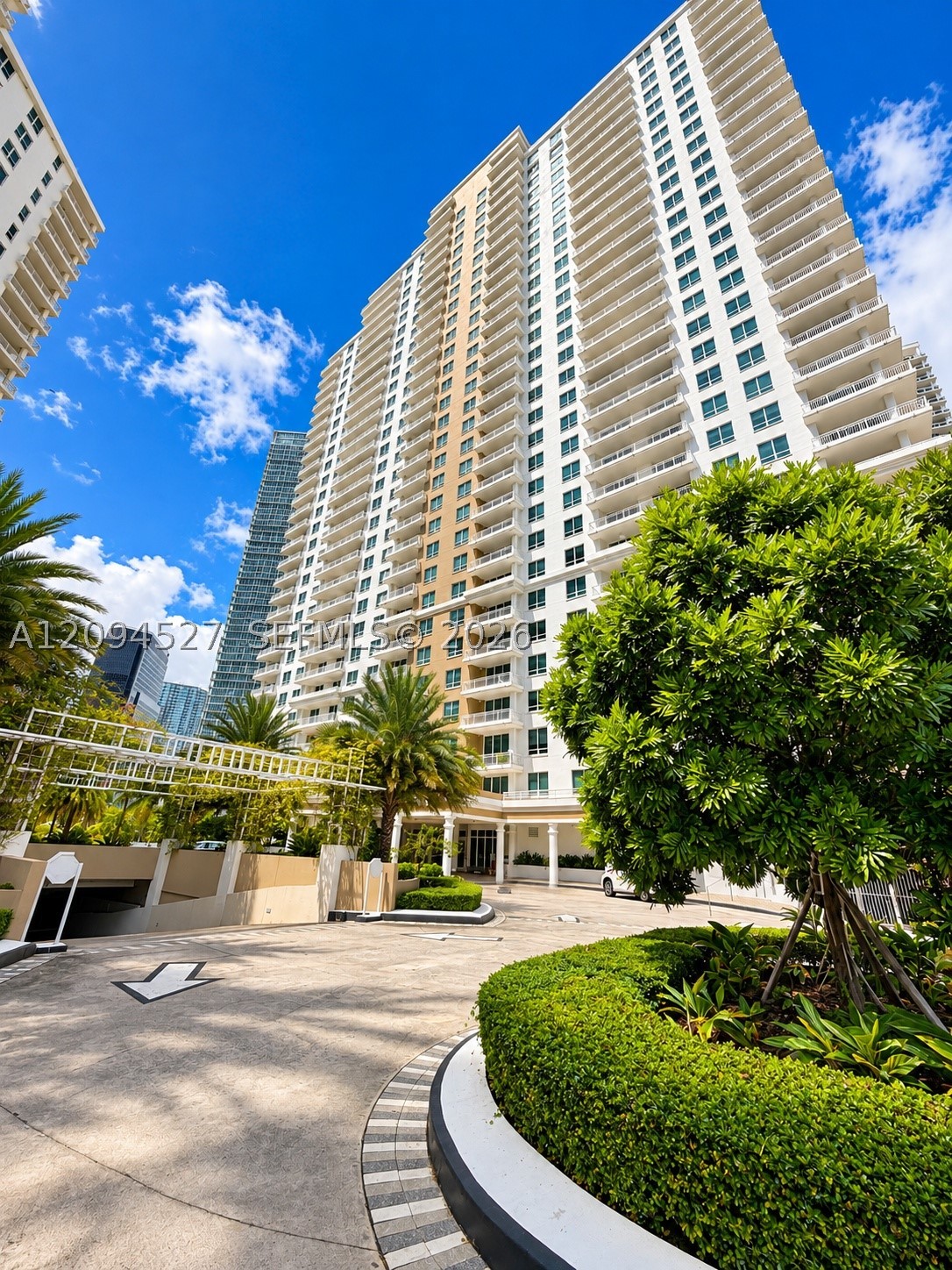 image Courts Brickell Key5