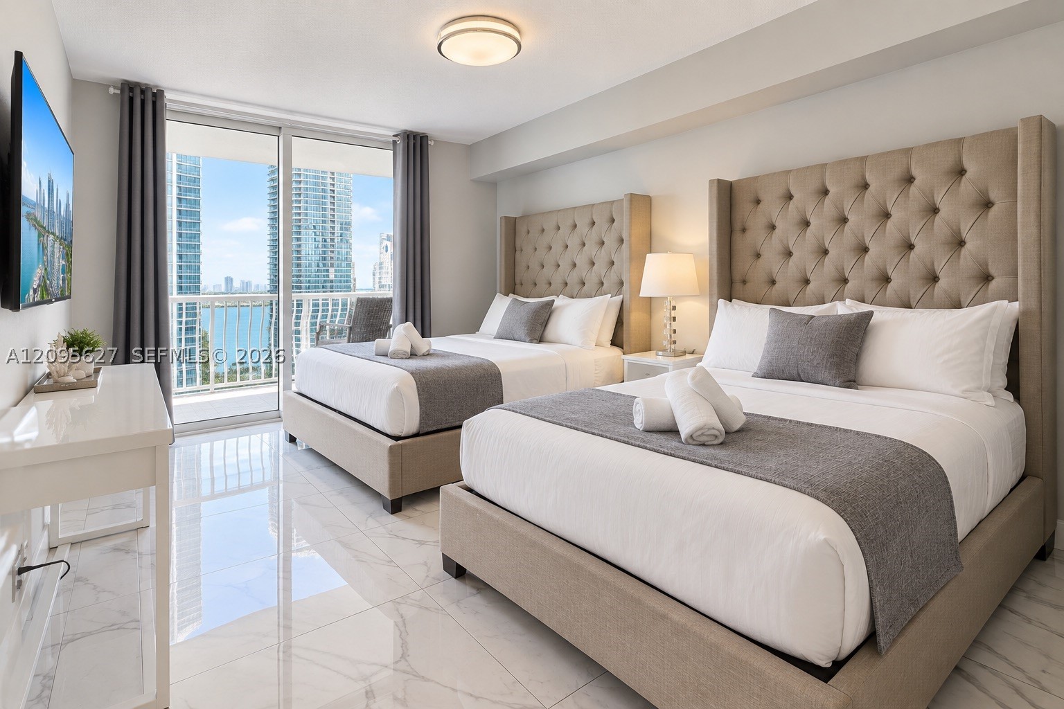 image The Club at Brickell Bay12
