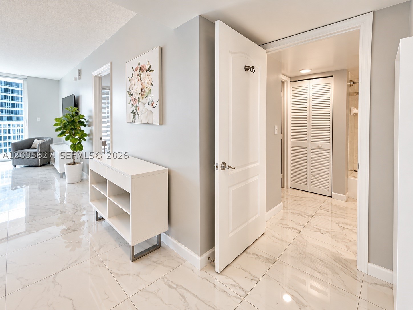 image The Club at Brickell Bay18