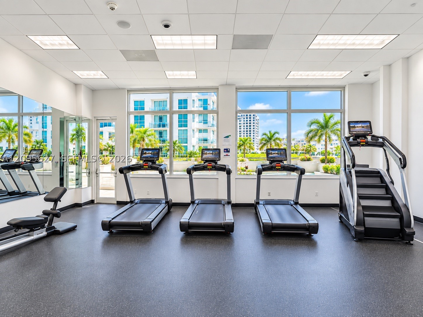 image The Club at Brickell Bay28