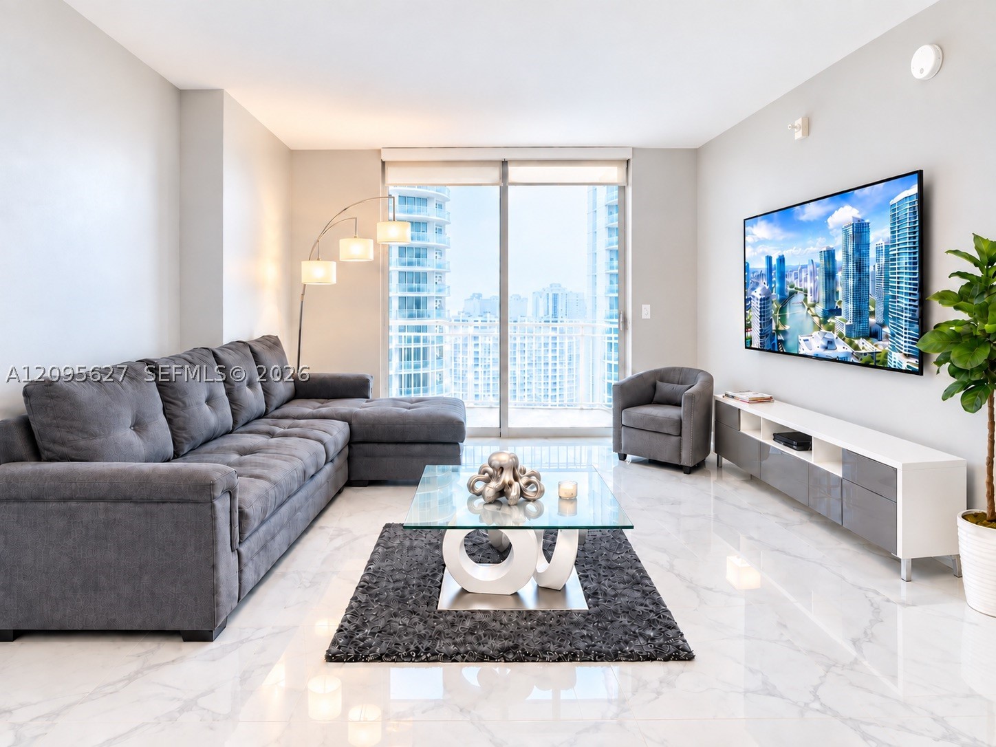image The Club at Brickell Bay2