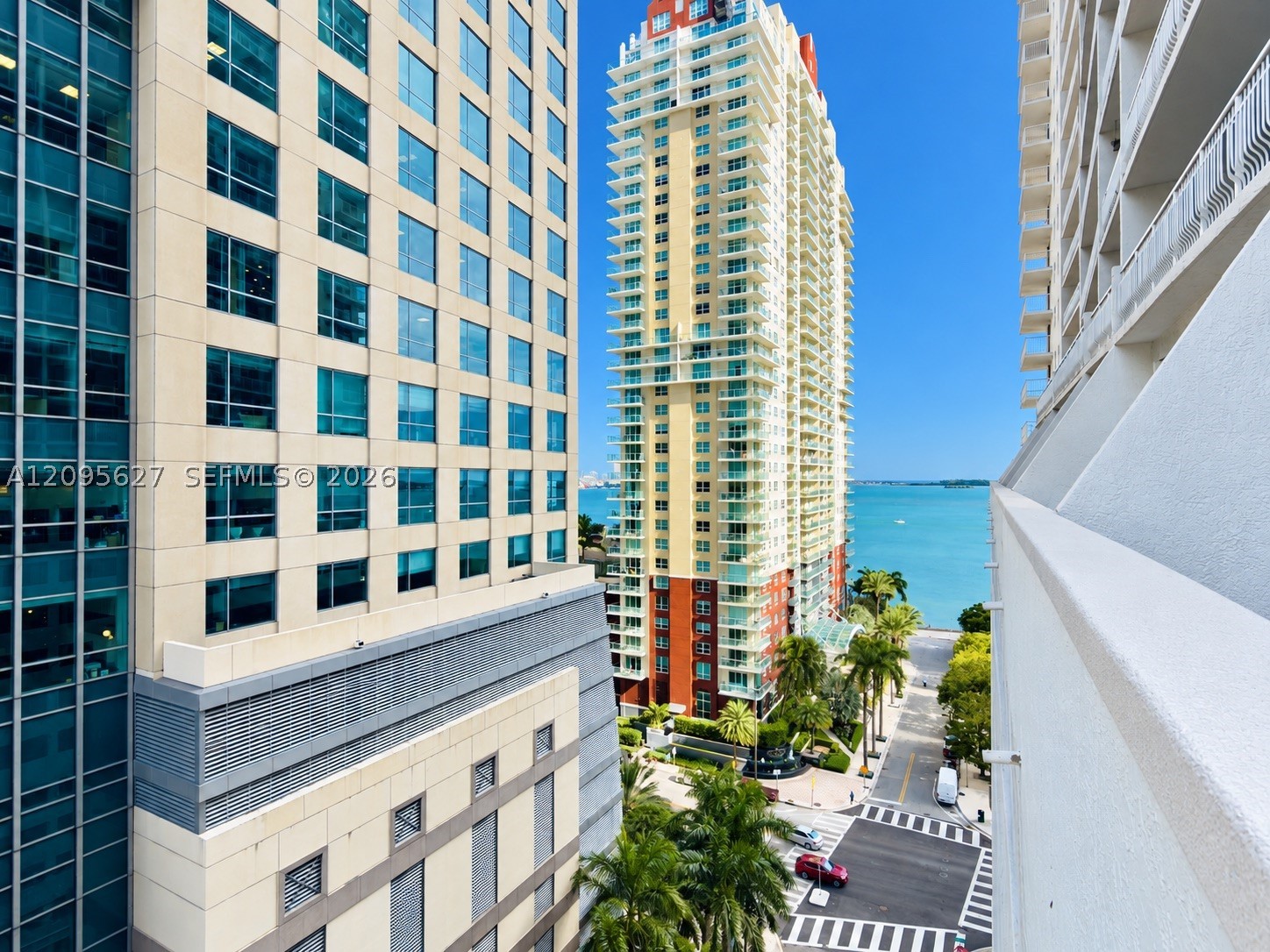 image The Club at Brickell Bay34