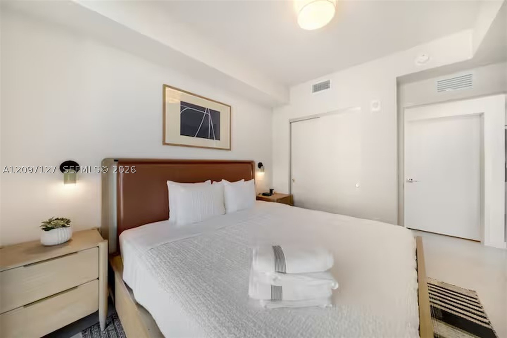 11 NE 6th St #3214 Miami, FL 33132