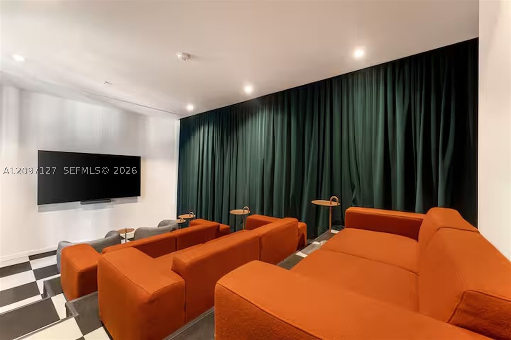 11 NE 6th St #3214 Miami, FL 33132