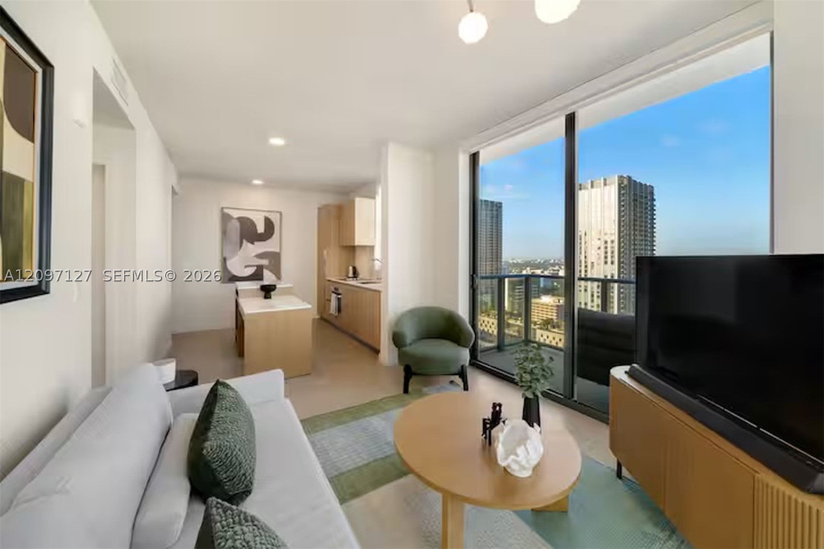 11 NE 6th St #3214 Miami, FL 33132