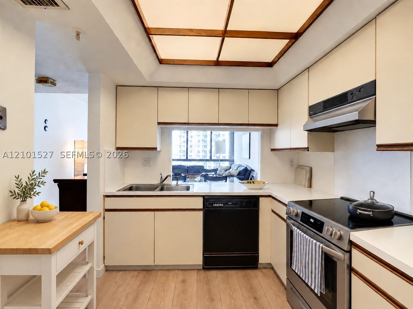 image Brickell Key One11