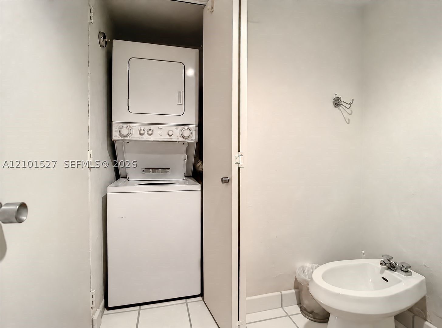 image Brickell Key One16
