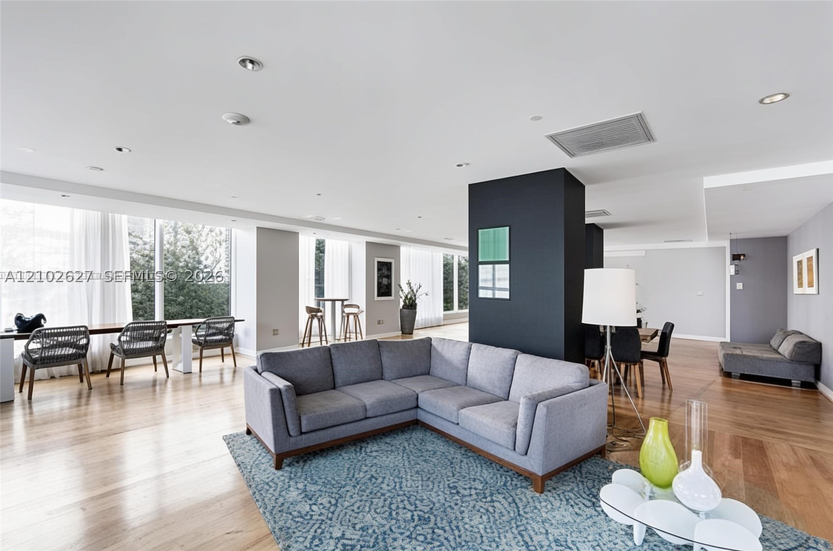 image The Loft 210