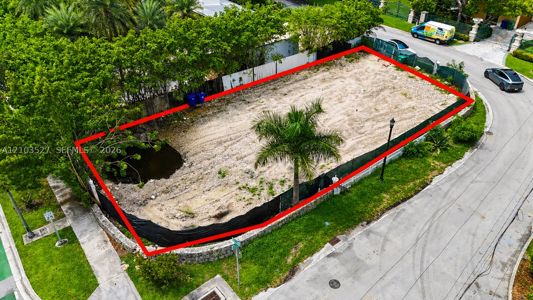 920 N Venetian Dr Miami, FL 33139