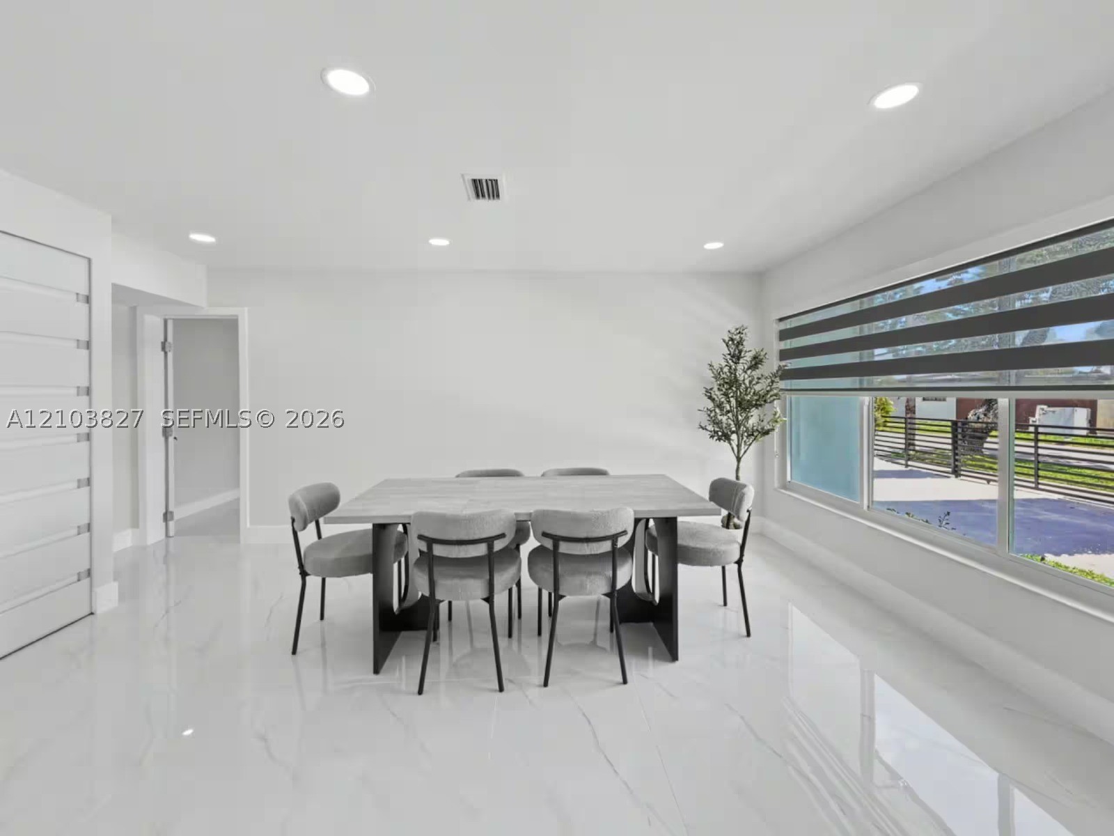 1530 SW 24th Ave Miami, FL 33145