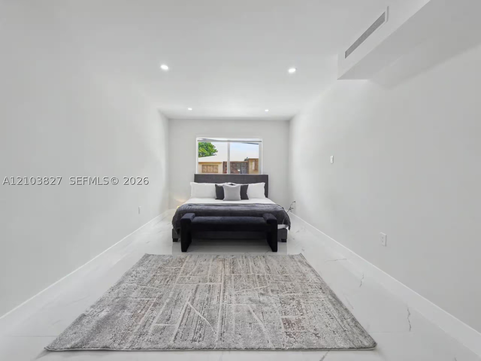 1530 SW 24th Ave Miami, FL 33145