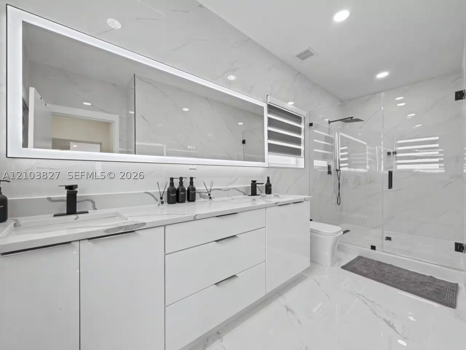 1530 SW 24th Ave Miami, FL 33145