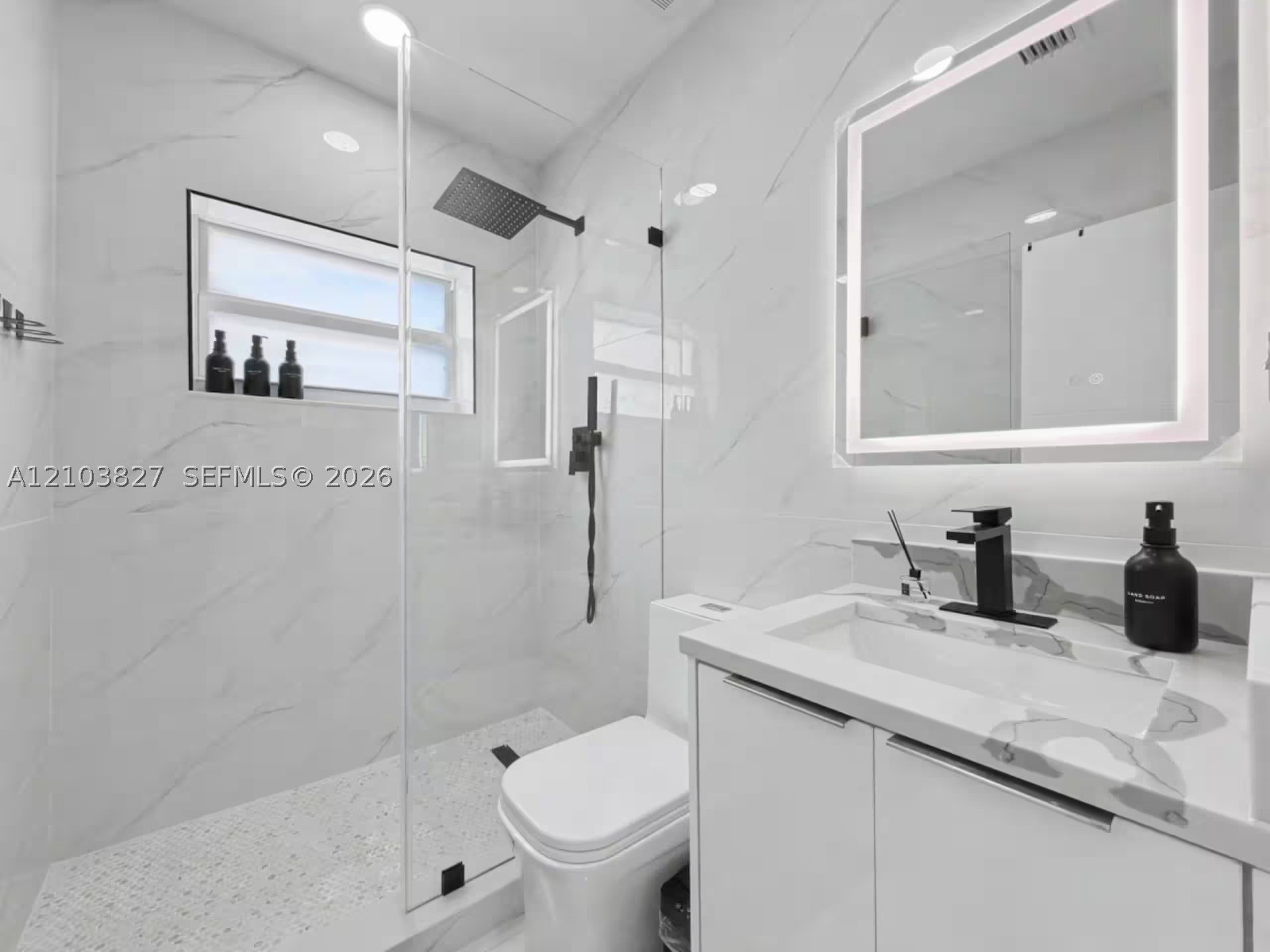 1530 SW 24th Ave Miami, FL 33145