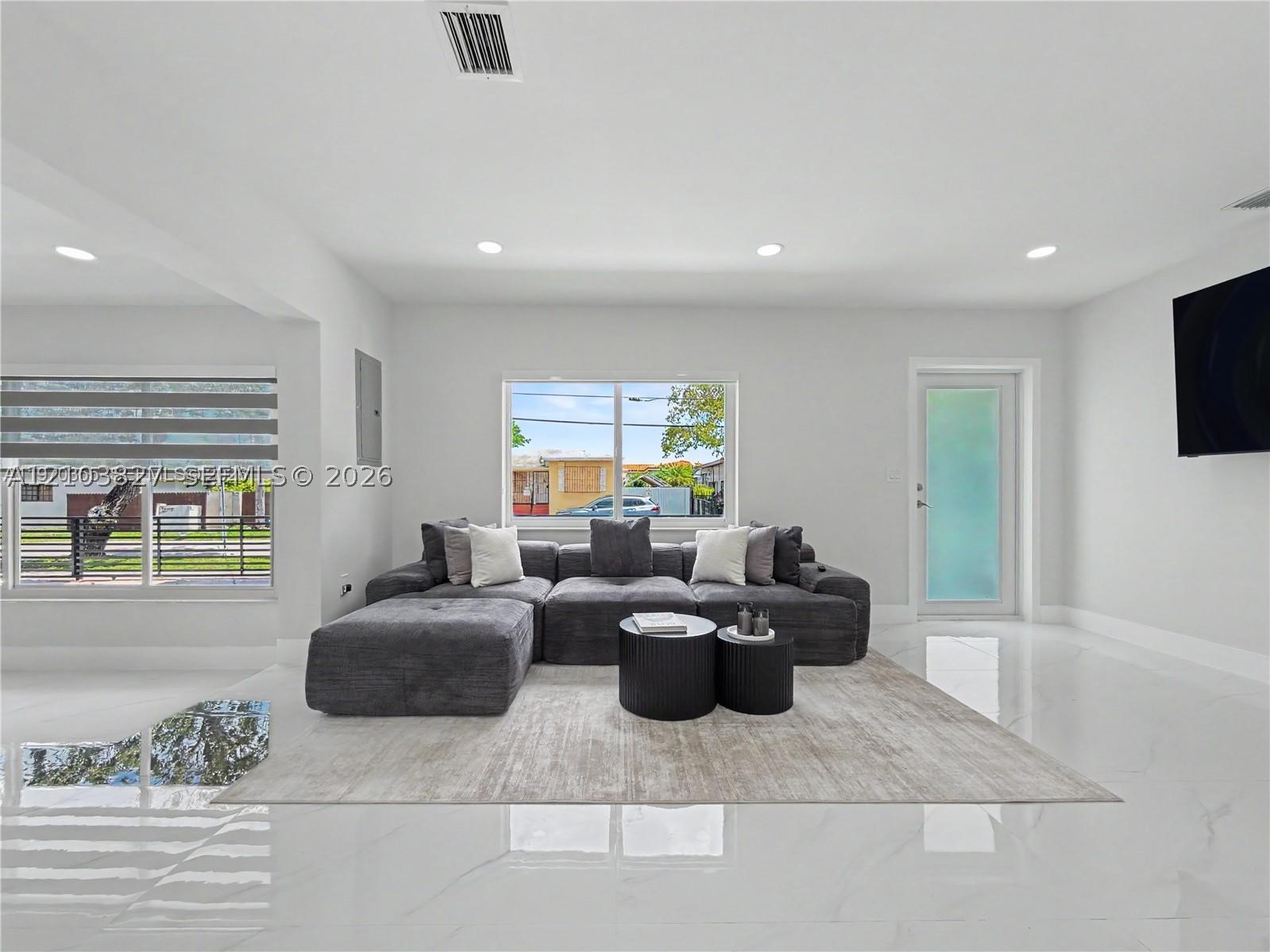 1530 SW 24th Ave Miami, FL 33145