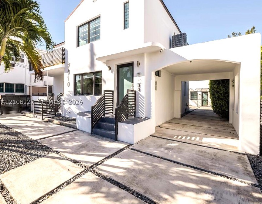 7910 Byron Ave #3