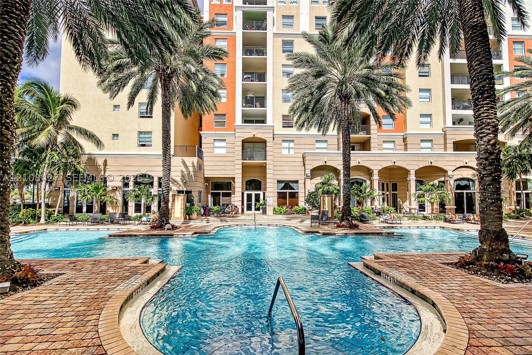 17150 N Bay Rd #2201