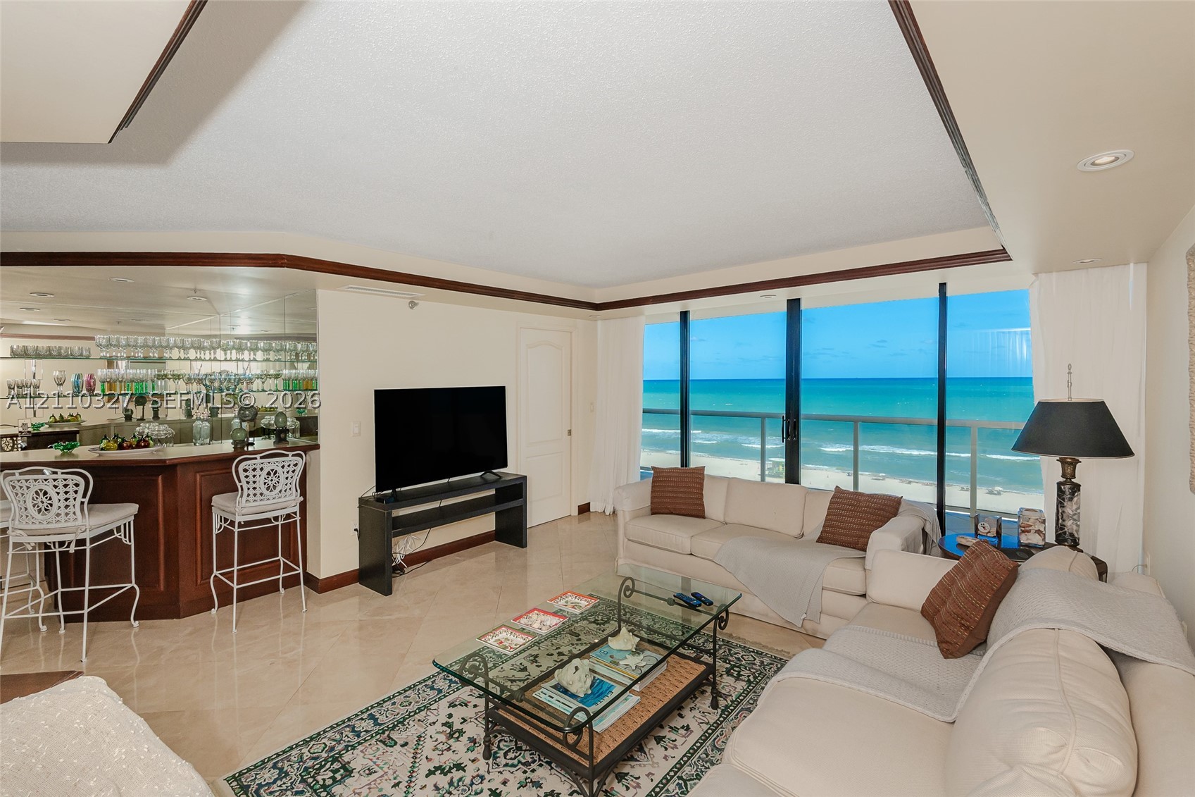 5757 Collins Ave #1005