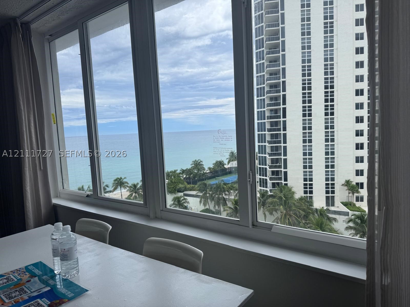 19201 Collins Ave #704