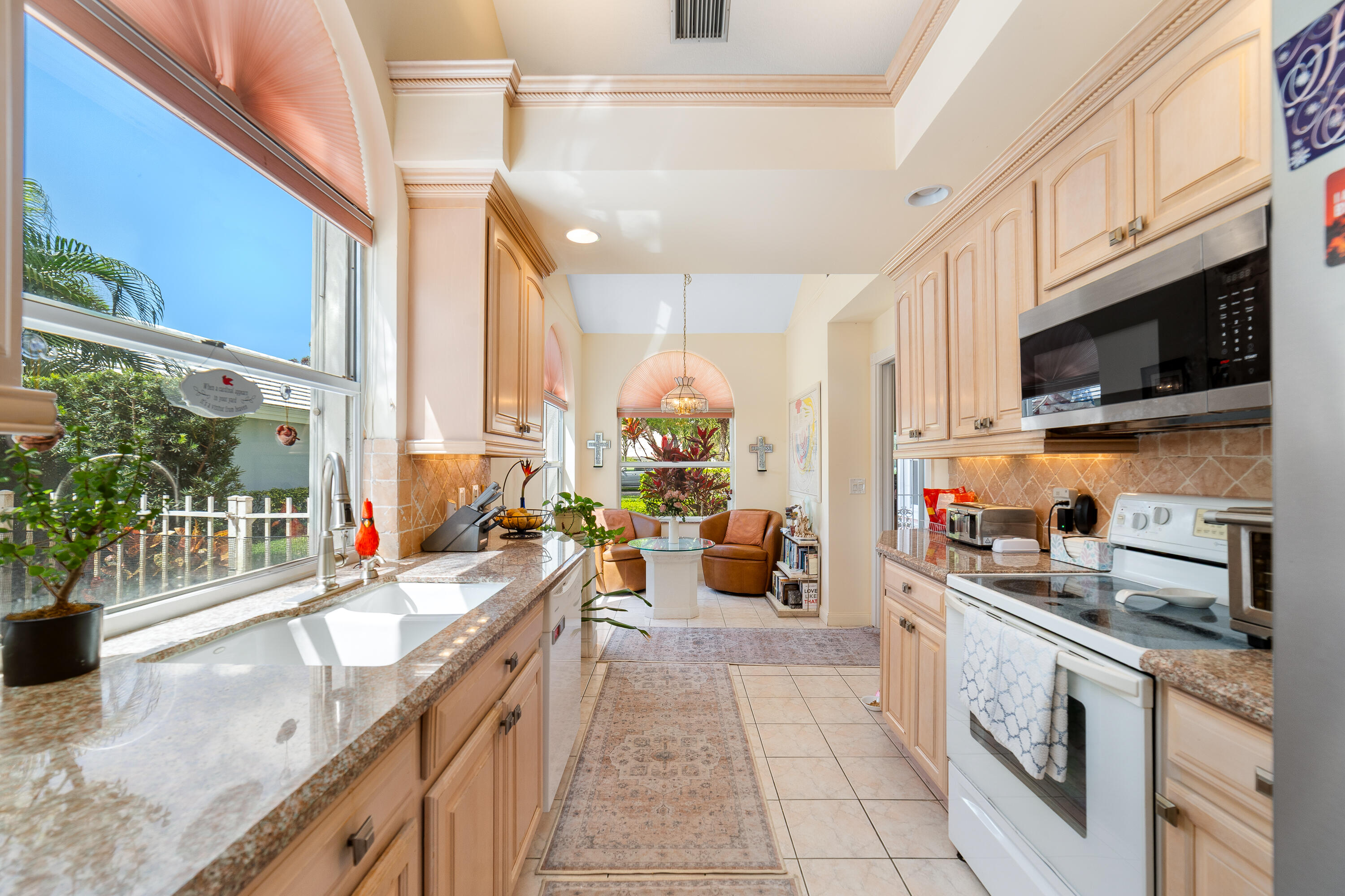 2370 Saratoga Bay West Palm Beach, FL 33409