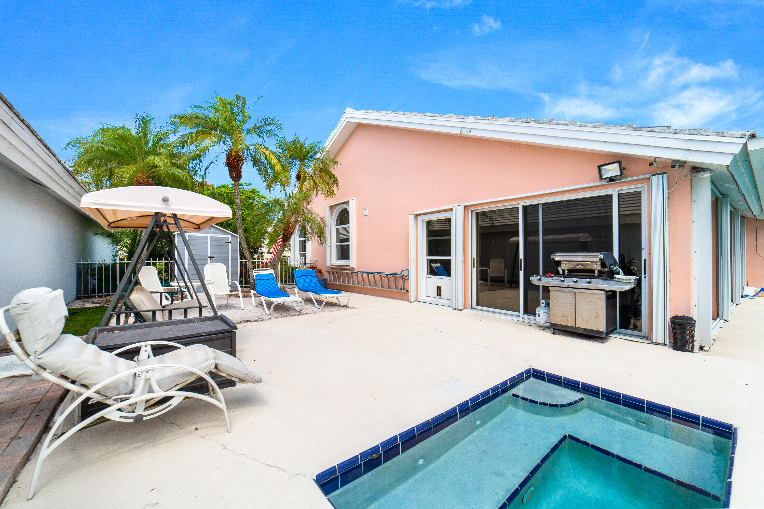 2370 Saratoga Bay West Palm Beach, FL 33409