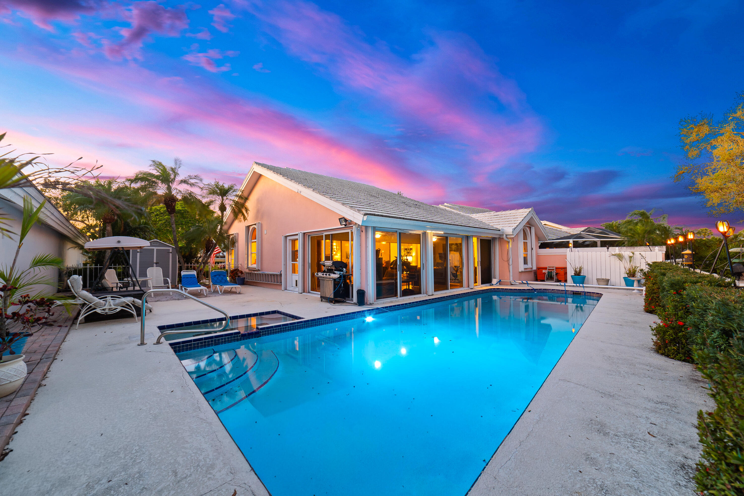 2370 Saratoga Bay West Palm Beach, FL 33409