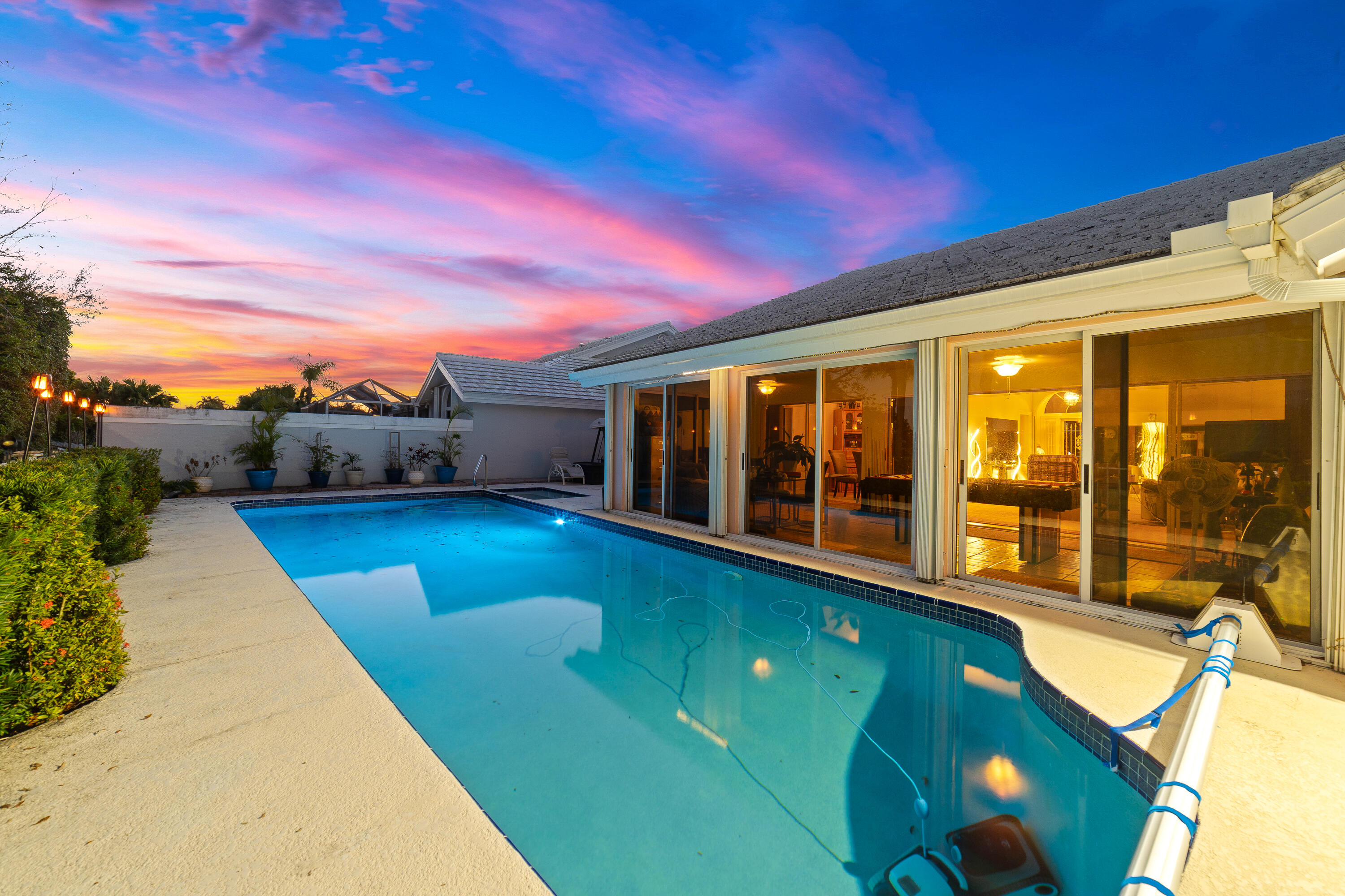 2370 Saratoga Bay West Palm Beach, FL 33409