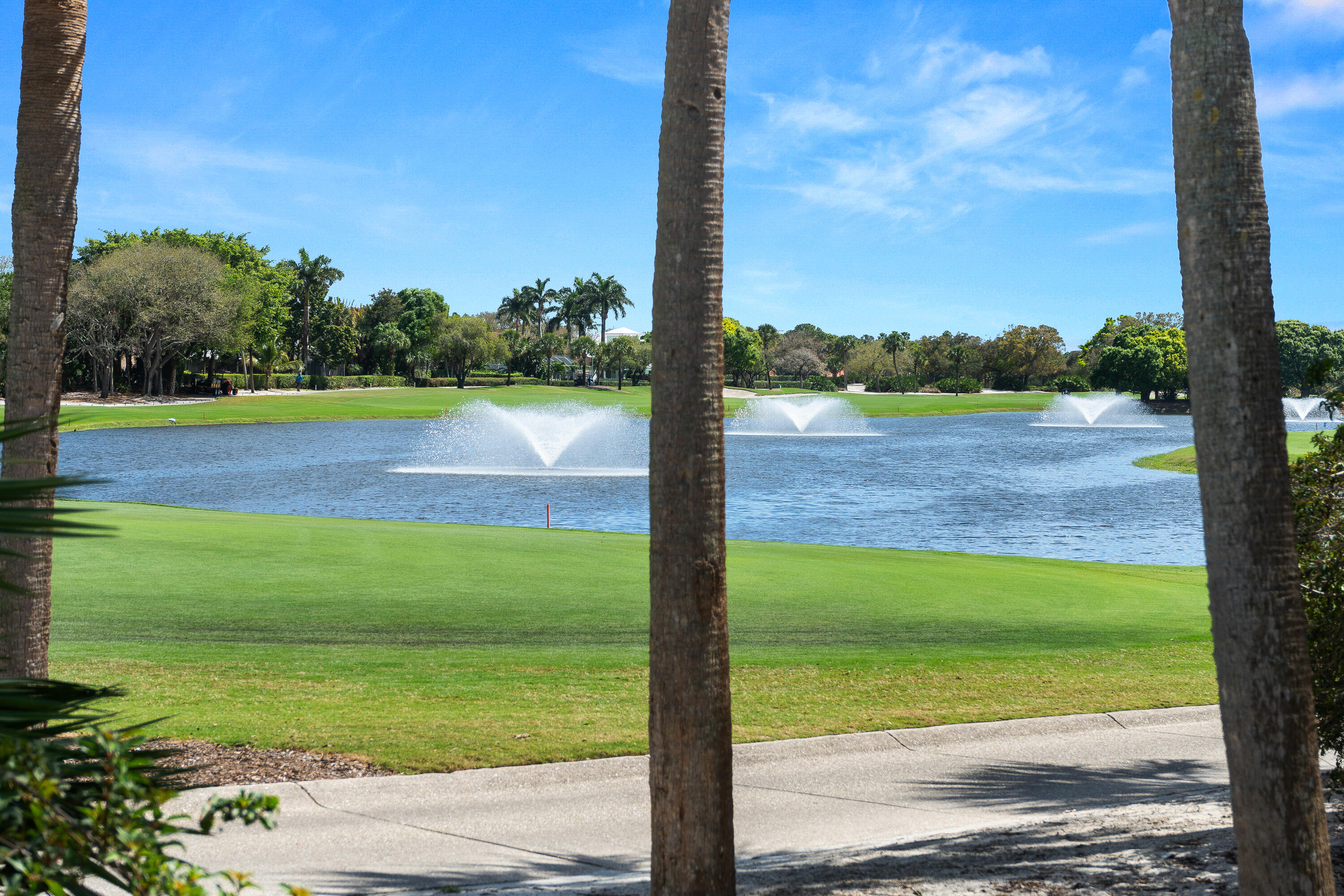 2370 Saratoga Bay West Palm Beach, FL 33409