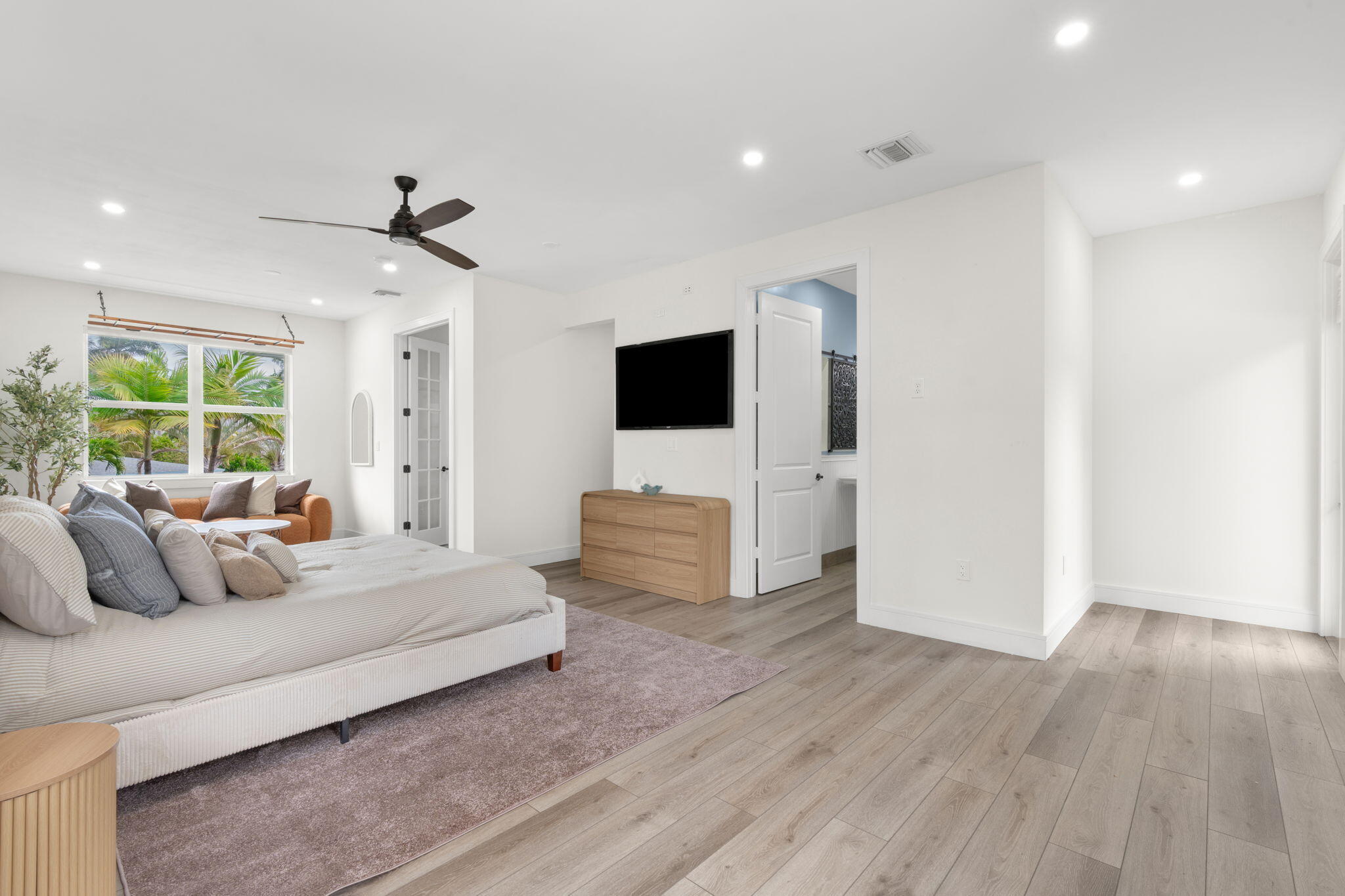 2510 N Lake Dr Boynton Beach, FL 33435