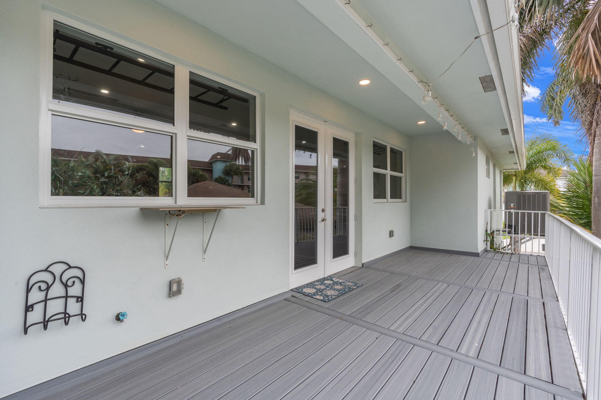 2510 N Lake Dr Boynton Beach, FL 33435