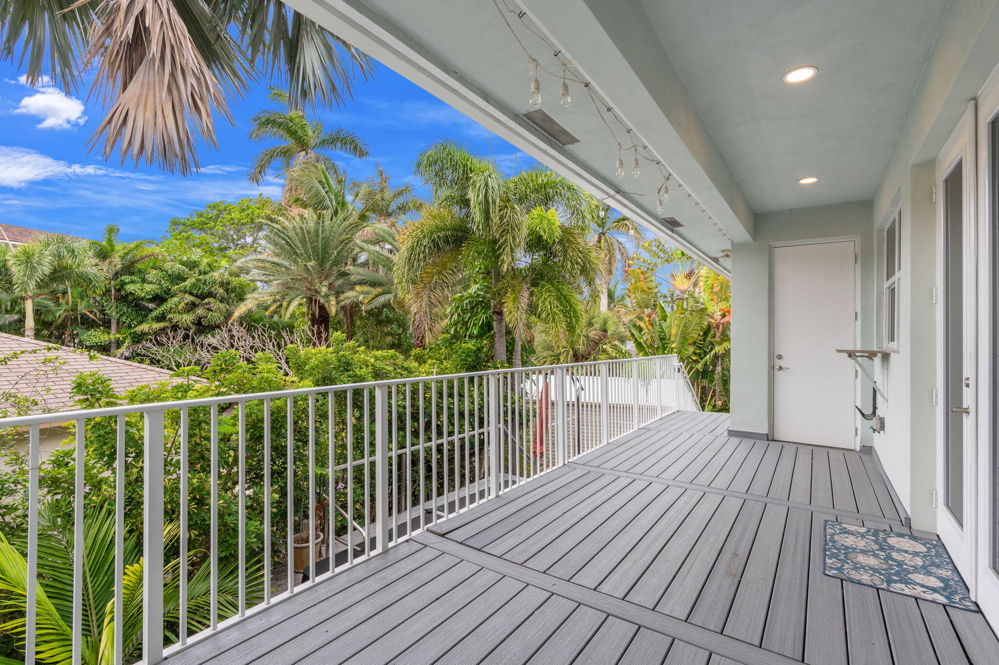 2510 N Lake Dr Boynton Beach, FL 33435